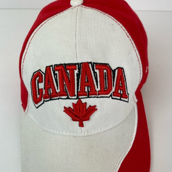 Canada Red and white Baseball Cap - Picture 2 of 6